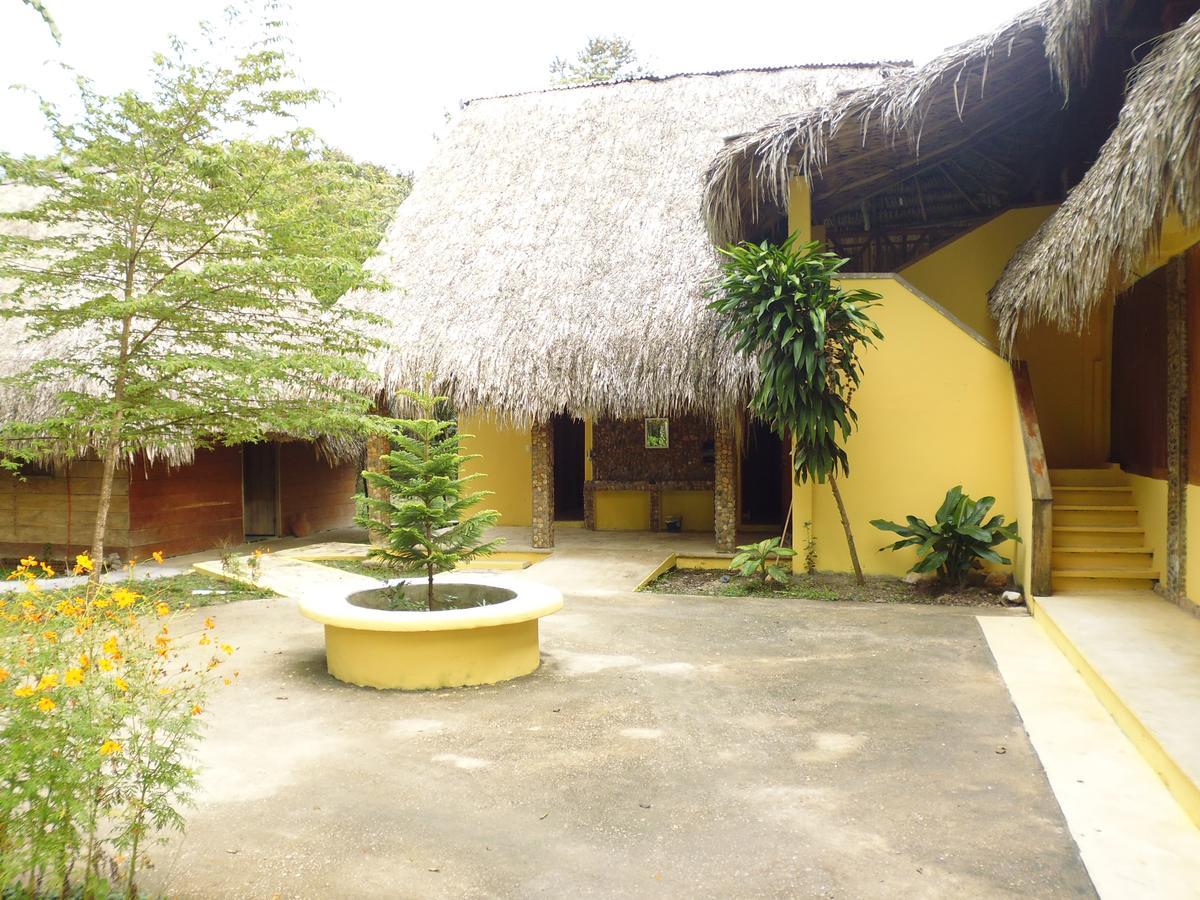 Hotel Nueva Alianza Frontera Corozal Екстериор снимка