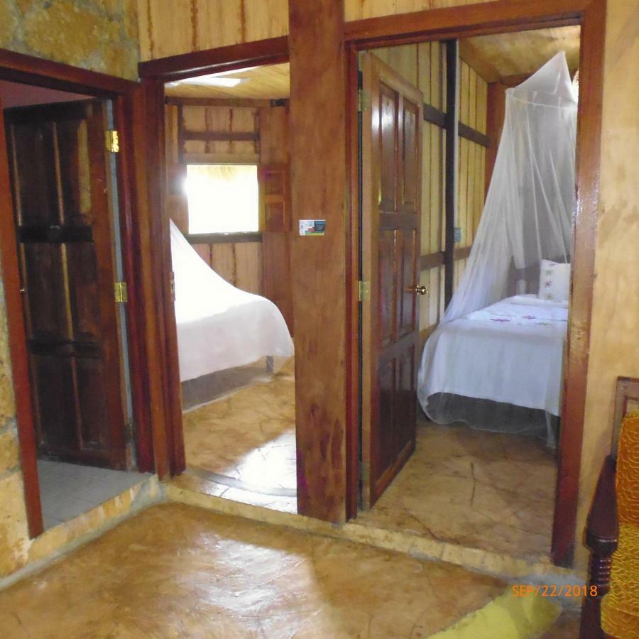 Hotel Nueva Alianza Frontera Corozal Екстериор снимка